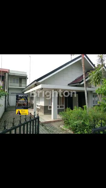 image RUMAH LAMA  SANGAT TERAWAT MEDAN BARU (3)