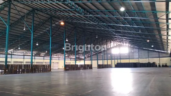 GUDANG LUAS DI KAWASAN BERIKAT LOGISTIK CENTER, MARUNDA