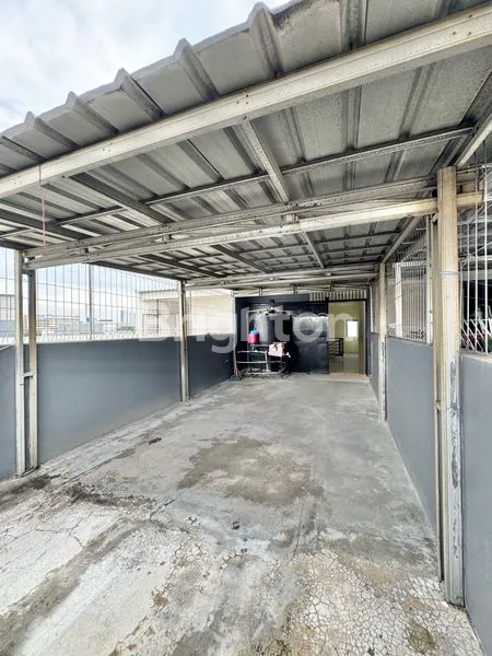 image RUKO 4.5 LANTAI SEMI FURNISHED SUDAH DIRENOVASI LOKASI PINGGIR JALAN RAYA TANJUNG DUREN (8)