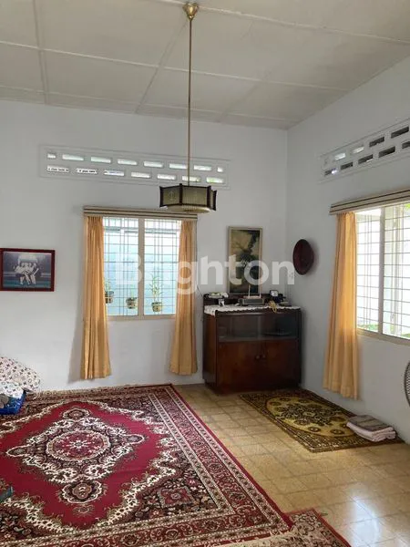 image RUMAH LAMA  SANGAT TERAWAT MEDAN BARU (4)