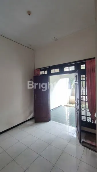image RUMAH DI GRIYASHANTA DEKAN BRAWIJAYA MALANG (4)