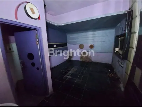 image BANGUNAN USAHA X-KARAOKE DI JALAN RAYA DIENG PUSAT KOTA MALANG (3)