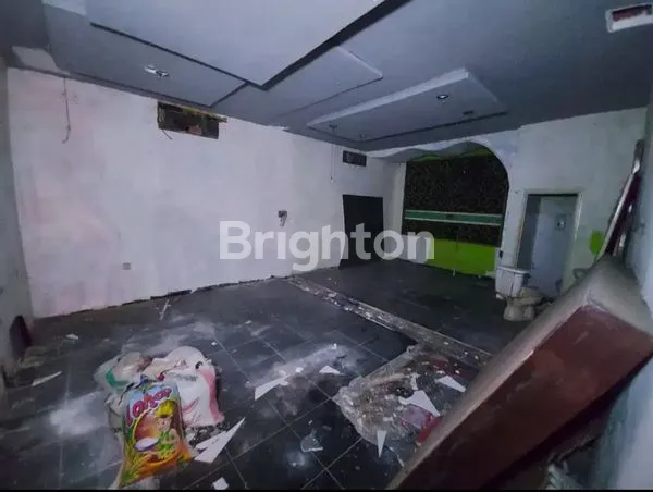 image BANGUNAN USAHA X-KARAOKE DI JALAN RAYA DIENG PUSAT KOTA MALANG (2)