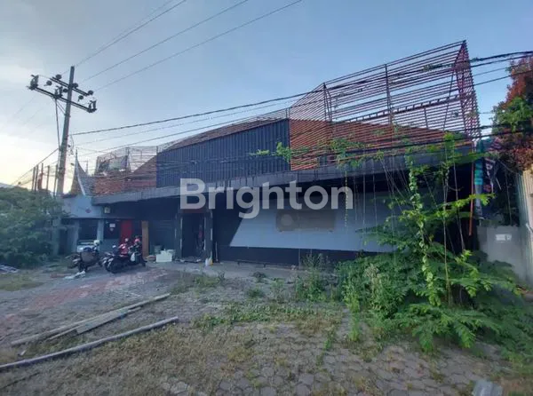 image BANGUNAN USAHA X-KARAOKE DI JALAN RAYA DIENG PUSAT KOTA MALANG (1)