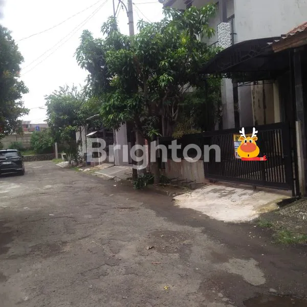 image RUMAH DISEWAKAN LOKASI BAGUS DALAM CLUSTER (2)