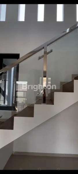 image PERUMAHAN DEKAT KAMPUS UMM KOTA MALANG GRIYA INGGIL TASIKMADU ( RUMAH 3 LANTAI) BONUS MEBEL,BISA UNTUK RUMAH KOS. (7)