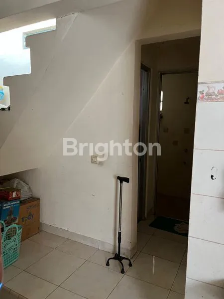 image RUMAH STRATEGIS DI TAMAN DUTA DEPOK (7)