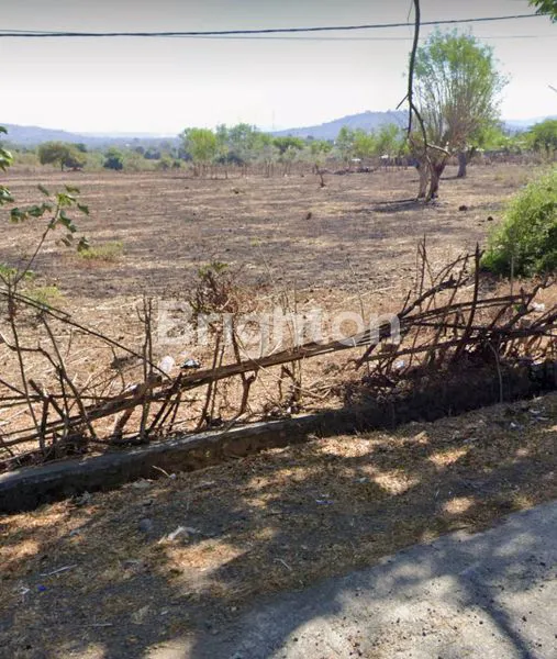 TANAH DI SUMBAWA LOKASI STRATEGIS JALAN RAYA