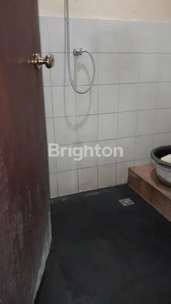 image RUMAH LANTAI SATU DENGAN LOKASI DEKAT SEKOLAH TAMAN RAMA  DENGAN LINGKUNGAN DAN SUASANA NYAMAN  (8)