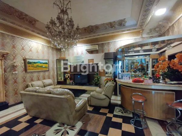 image RUMAH MEWAH 5 LANTAI FULL FURNISHED CLUSTER FLORENCE PANTAI INDAH KAPUK PIK JAKARTA UTARA (6)