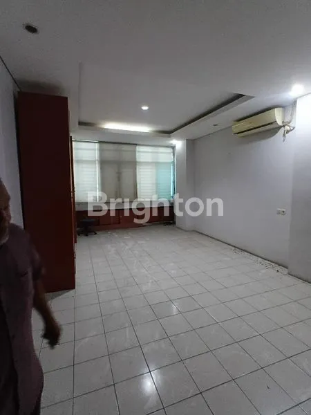 image RUKO 5 LANTAI DI PERSATUAN GURU (5)