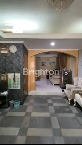 image RUKO 3 LANTAI SIAP HUNI MT HARYONO BANGKONG SEMARANG  (3)