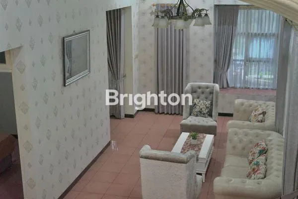 image RUMAH BESAR MEWAH SIAP HUNI (3)