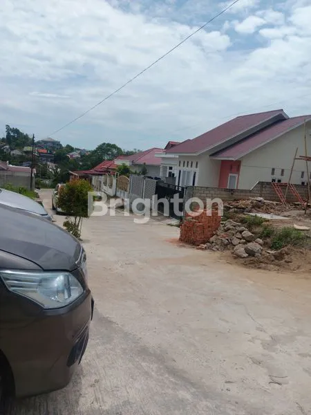 image DI JUAL RUMAH SECOND, DEKAT DENGAN AREAL INDUSTRI DAN PERGUDANGAN KARIANGAU (1)