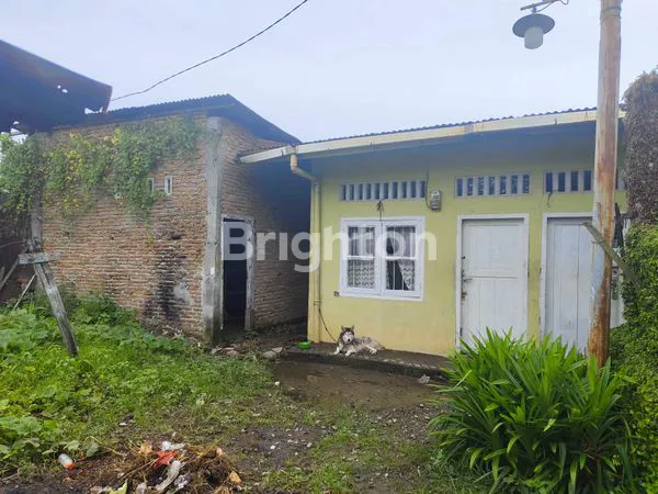 image JUAL RUMAH TUA COCOK BUAT KOST KOST AN DI SEKITARAN AYAHANDA (5)