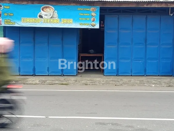 RUMAH DAN TOKO LOKASI STRATEGIS DI JALAN UTAMA BAMBE-MASTRIP