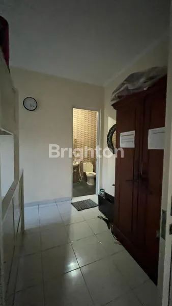 image RUMAH LUAS 180M² SIAP HUNI DI LEGENDA WISATA CIBUBUR, CILEUNGSI, BOGOR (3)