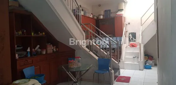 image RUMAH 2 LANTAI, LOKASI TENANG & NYAMAN (5)