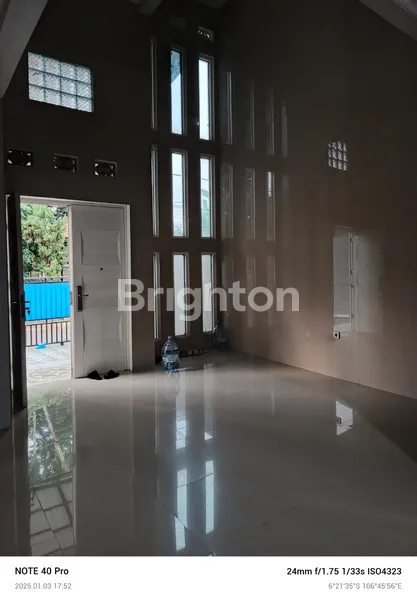 image RUMAH STRATEGIS DI JAKARTA SELATAN (2)