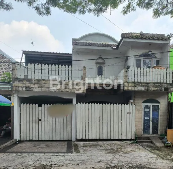 RUMAH BESAR BESERTA KOST 8 KAMAR DEKAT SUHAT