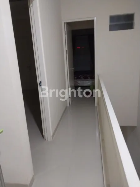 image RUMAH SIAP HUNI MINIMALIS 2 LANTAI RUNGKUT HARAPAN (6)