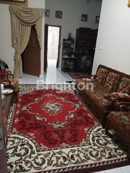 image DIJUAL RUMAH FULL RENOVASI JL. TENGKU BEY (3)
