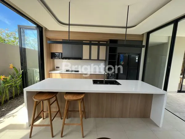 image BRAND NEW LUXURY VILLA 4 BEDROOM IN UNGASAN ULUWATU (2)