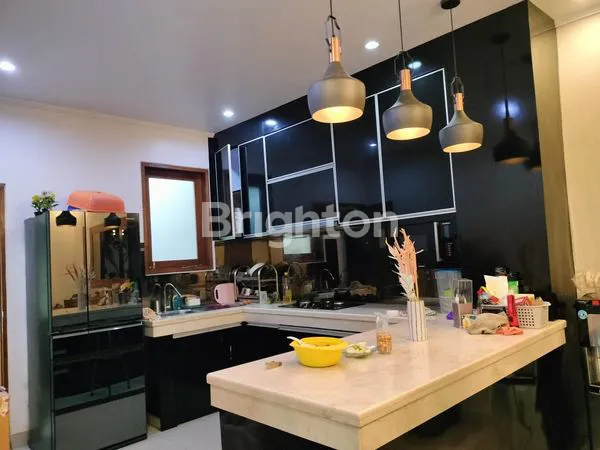 image RUMAH CLUSTER 2 LANTAI SEMIFURNISH AREA PANJER,RENON (8)