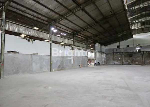 image GUDANG DAAN MOGOT LB 767 AKSES CONTAINER 40 FEET DEKAT PINTU TOL CENGKARENG (1)