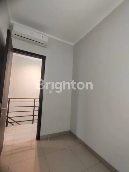 image RUMAH SEWA CLUSTER REGIA SUMMARECON CROWN GADING 5×11 SEMI FURNISHED TIMUR JAKARTA BEKASI SHM (3)