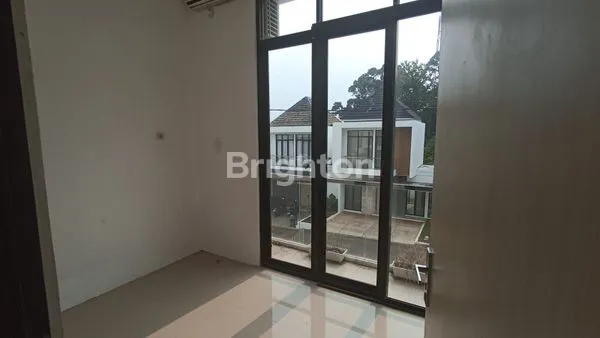 image RUMAH 2 LANTAI DI NGALIYAN SEMARANG (6)