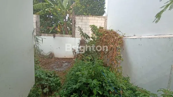 image RUMAH 2 LANTAI DI NGALIYAN SEMARANG (7)