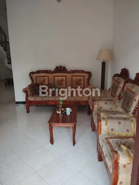 image DIJUAL RUMAH 2 LANTAI MUDING KEROBOKAN (2)