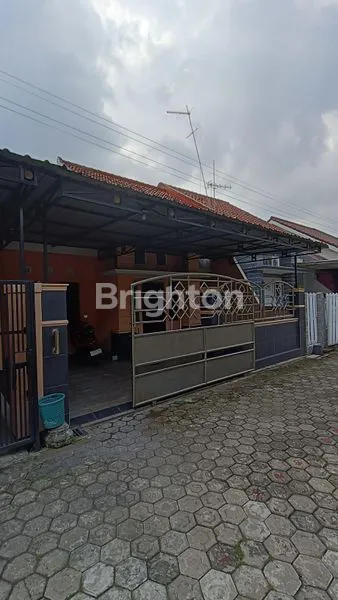 image RUMAH SIAP HUNI DI GRAHA YASMINE 2 JOMBANG (1)