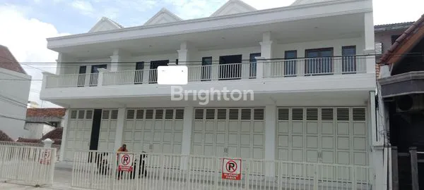 RUKO 2LT BARU SIAP PAKAI LOKASI STRATEGIS DLM KOTA DEKAT HOTEL 101