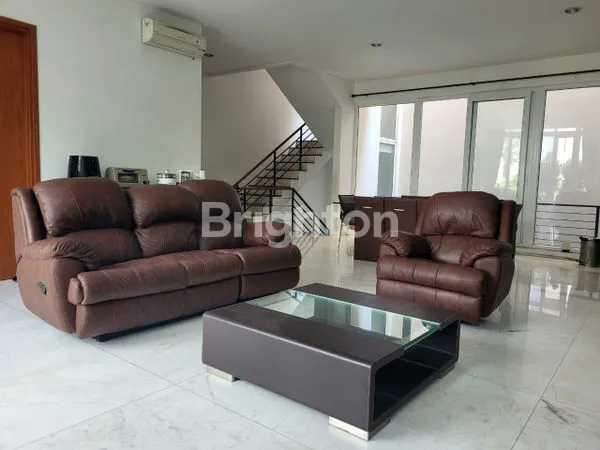 image RUMAH SIAP HUNI SPRINGHILL GOLF RESIDENCES KEMAYORAN JAKARTA PUSAT (2)