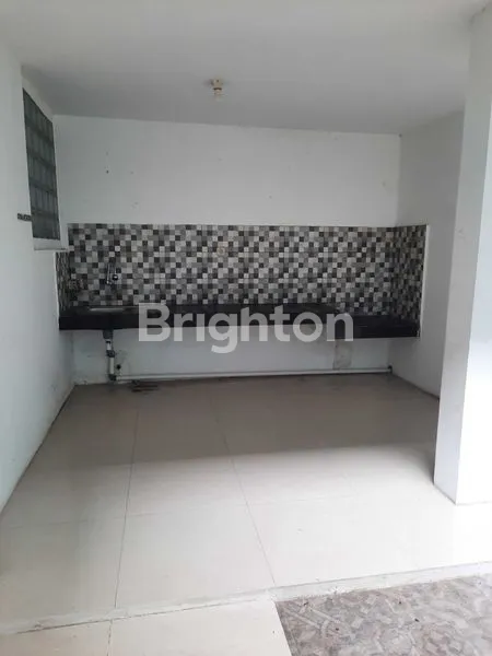 image RUMAH MEWAH 2 LANTAI DI GRIYA ASRI CIPAGERAN - VIEW PEGUNUNGAN (8)