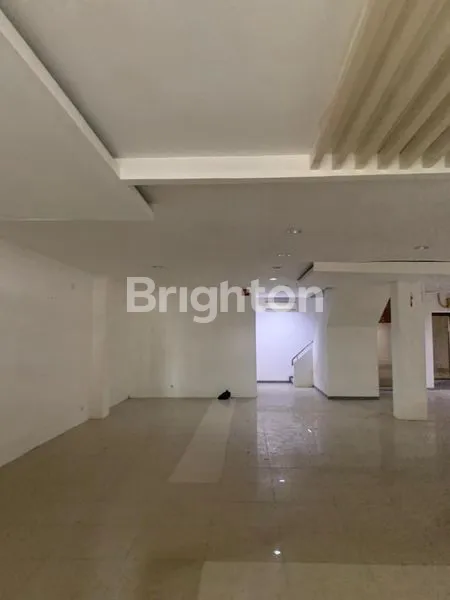 image RUKO GANDENG DI MENTENG AREA (2)