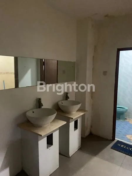 image RUKO GANDENG DI MENTENG AREA (3)