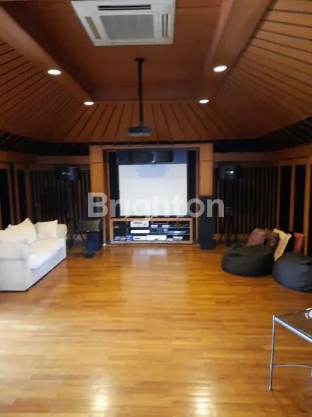 image RUMAH MEWAH SUNTER AGUNG PODOMORO JAKARTA (8)