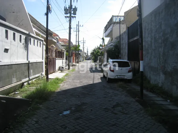 image JUAL CEPAT! RUMAH SIAPHUNI DI LEBAK ARUM, SURABAYA. (5)