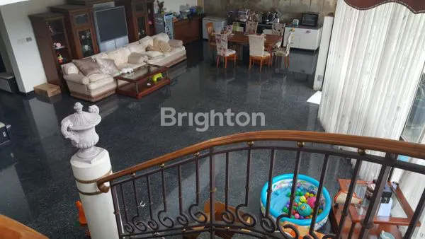 image PENTHOUSE 3 LANTAI CONDOMINIUM REGENCY (2)