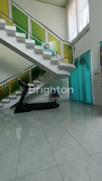image RUMAH MEWAH SUNTER DUA LANTAI (4)