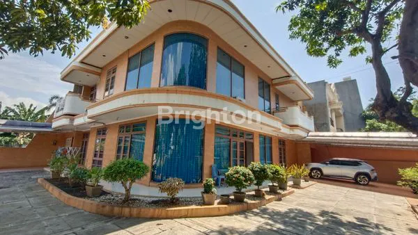 image RUMAH MEWAH SUNTER DUA LANTAI (1)