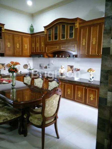image RUMAH SUPER BESAR DI JANTUNG KOTA MEDAN (2)