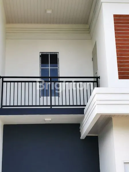 image RUMAH SIAP HUNI 2 LANTAI DEKAT UNPAM PAMULANG TANGERANG SELATAN (2)