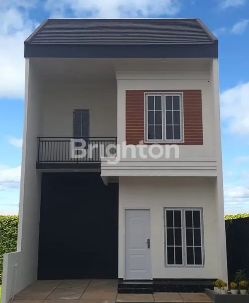 image RUMAH SIAP HUNI 2 LANTAI DEKAT UNPAM PAMULANG TANGERANG SELATAN (1)