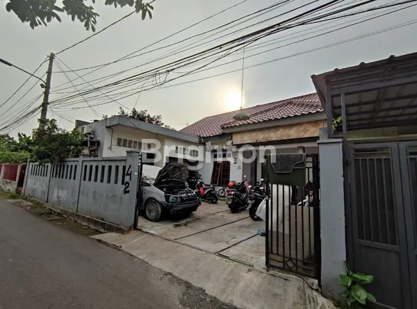 RUMAH DI KALISARI JAKARTA TIMUR