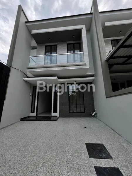 image AVAILABLE LAST UNIT RUMAH GRESS MODERN MINIMALIS SIAP HUNI DHARMAHUSADA INDAH TIMUR (1)
