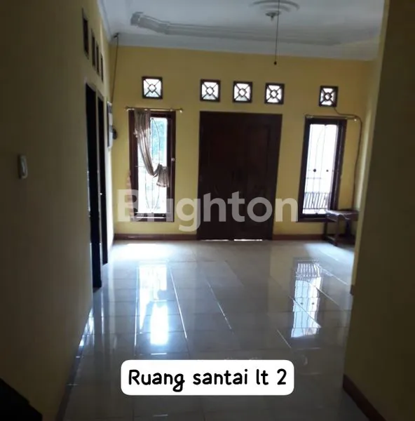 image DI JUAL RUMAH 2 LANTAI SIAP HUNI DI KELAPA GADING (8)